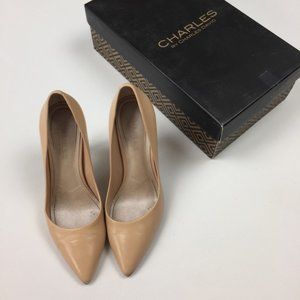 Charles David cream nude heels Sz 5.5